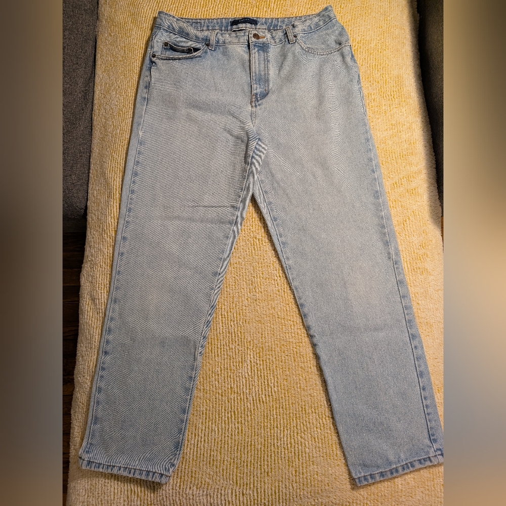 Bill Blass Light Blue High Rise Women Jeans